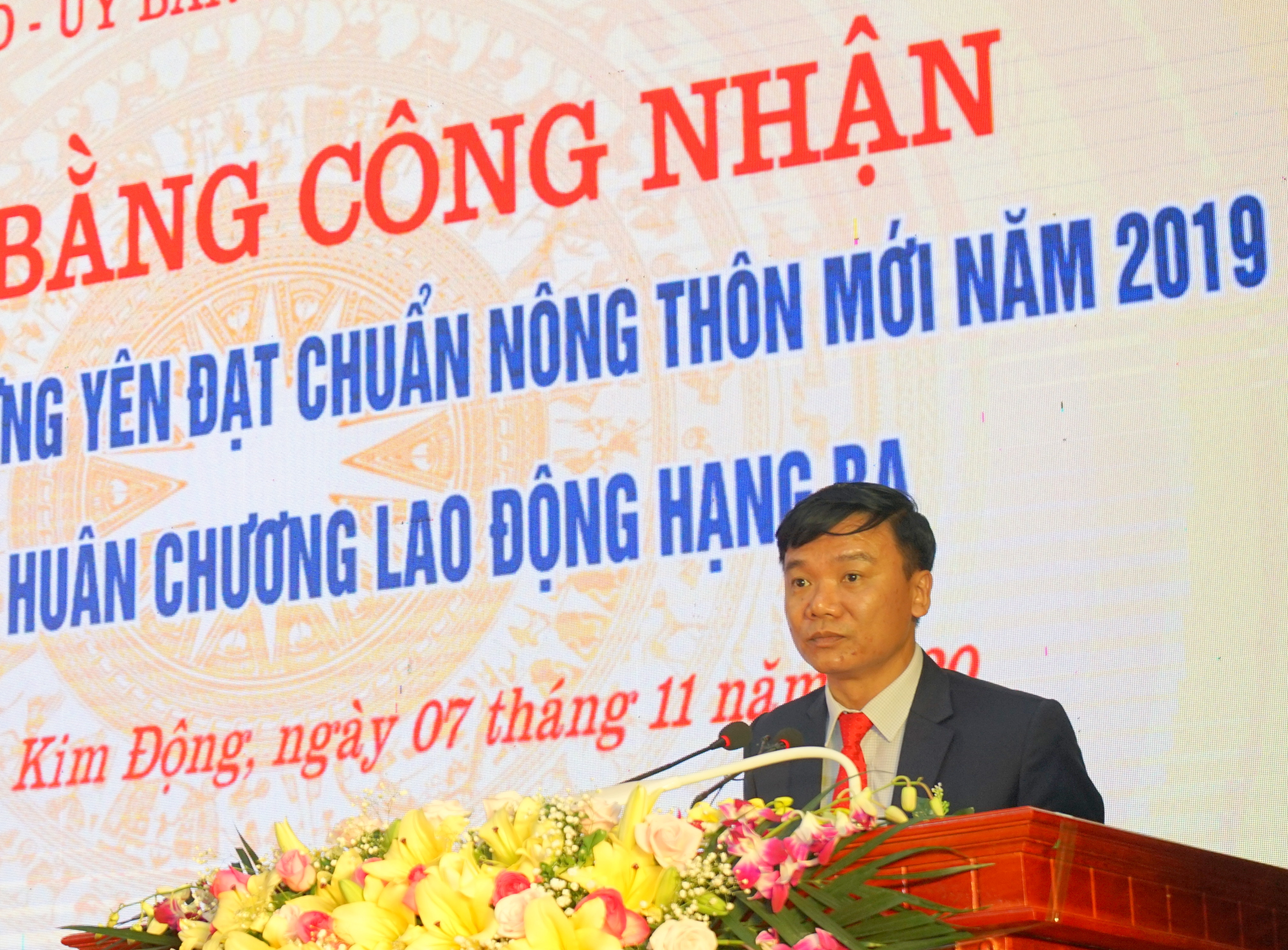   Huyện Kim Động tổ chức Lễ đón bằng công nhận huyện đạt chuẩn nông thôn mới năm 2019 và đón nhận Huân chương lao động hạng Ba